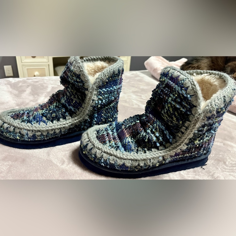 Mou boots Size 39 ladies blue winter low heel